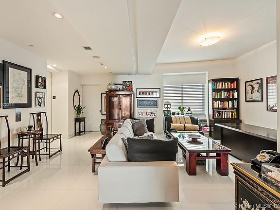 4th image of 1100 Biscayne Blvd Unit 5002