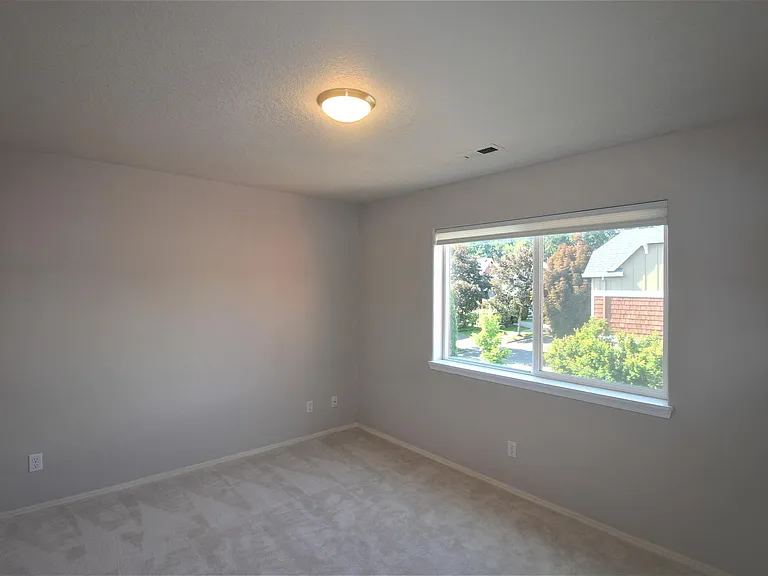 6229 NE Chestnut St — Photo 19