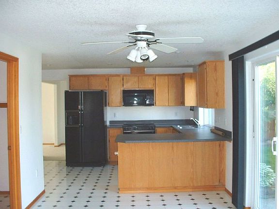 5th image of 10505 NE 65th Ave