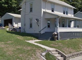 504 E Wood St, Lowellville, OH 44436