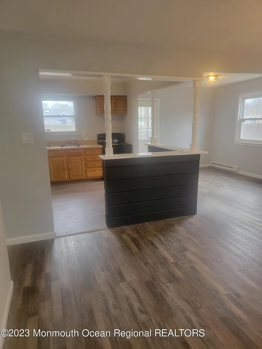 Building Photo - 307 Algonquin Trl