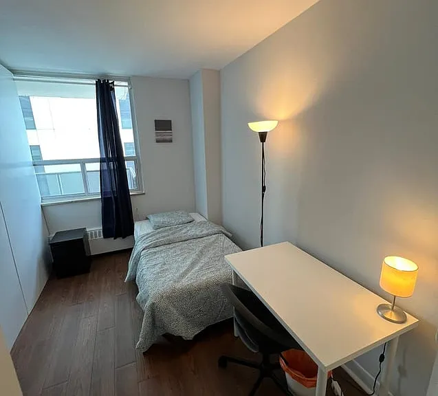 111 Davisville Ave #617A — Photo 1