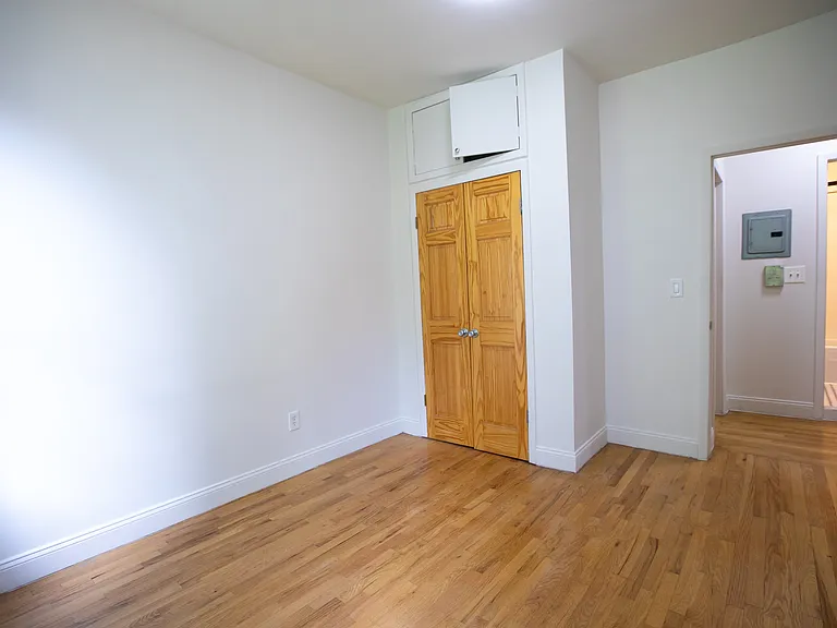 346 E 20th St #9 — Photo 8