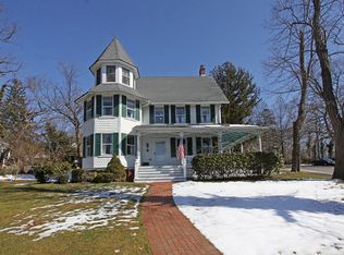 61 Highland Ave, Northport, NY 11768