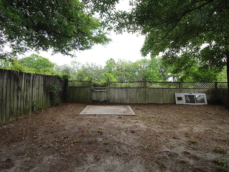 7816 Deborah Dr — Photo 17