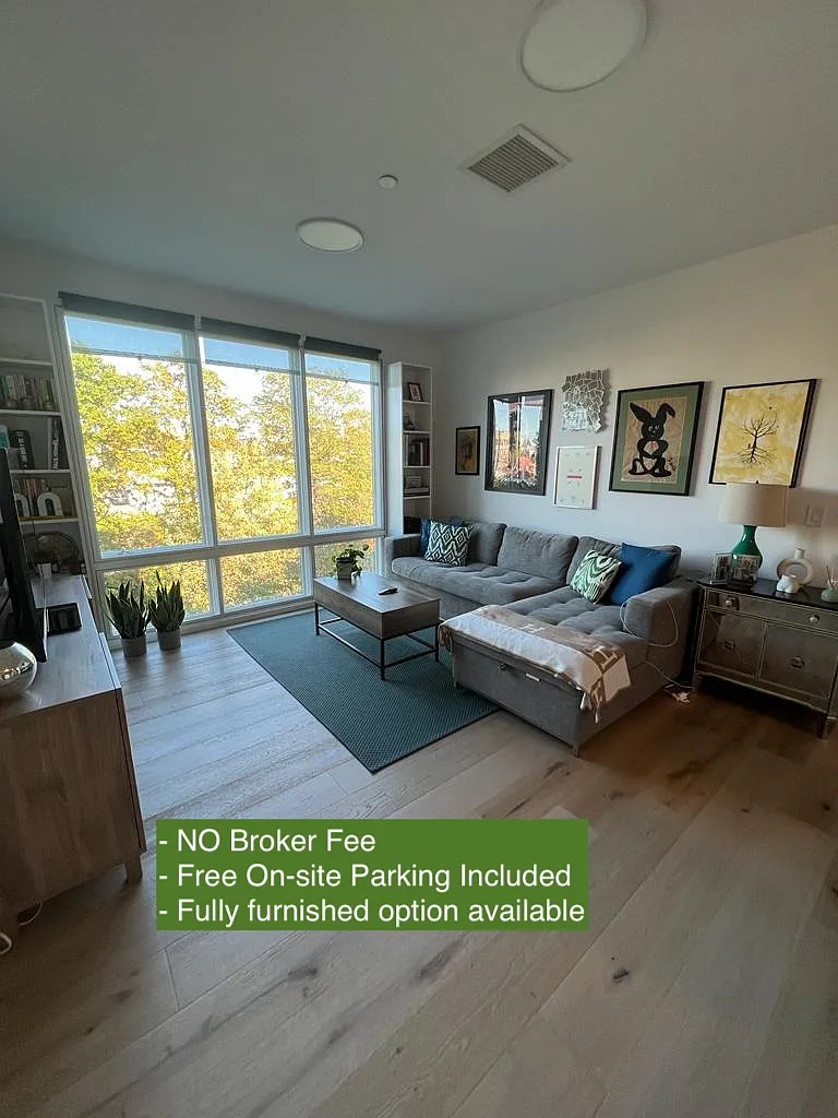 348 Baldwin Ave — Photo 1