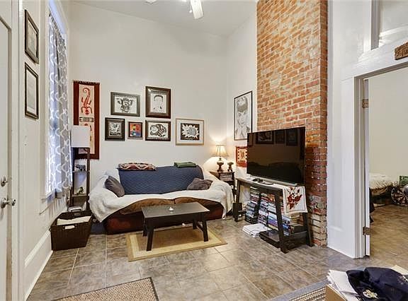 3rd image of 1217 Magazine St APT C