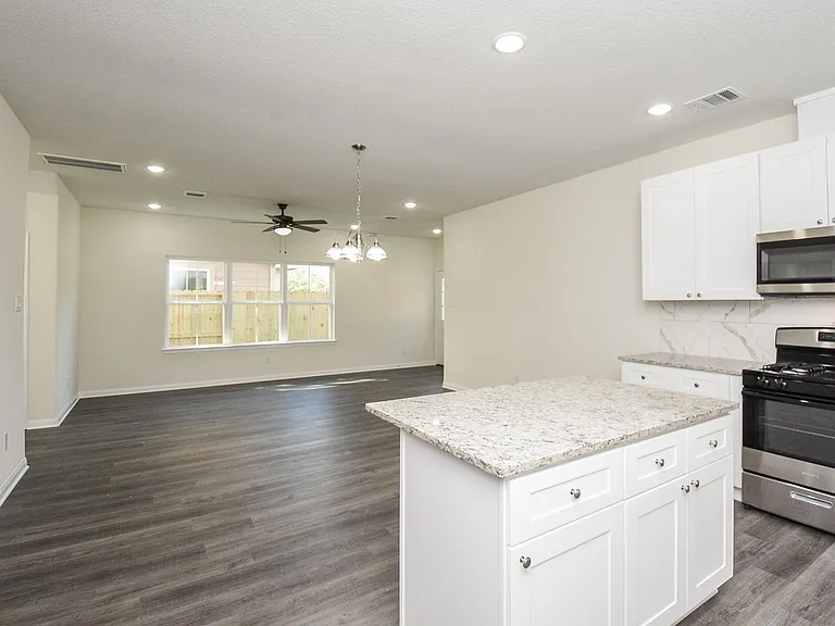 2819 Topiary Ln — Photo 12