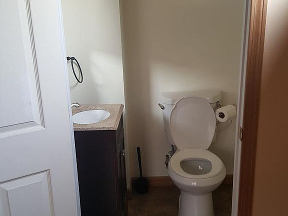 5th image of 1116 Hillary Sq