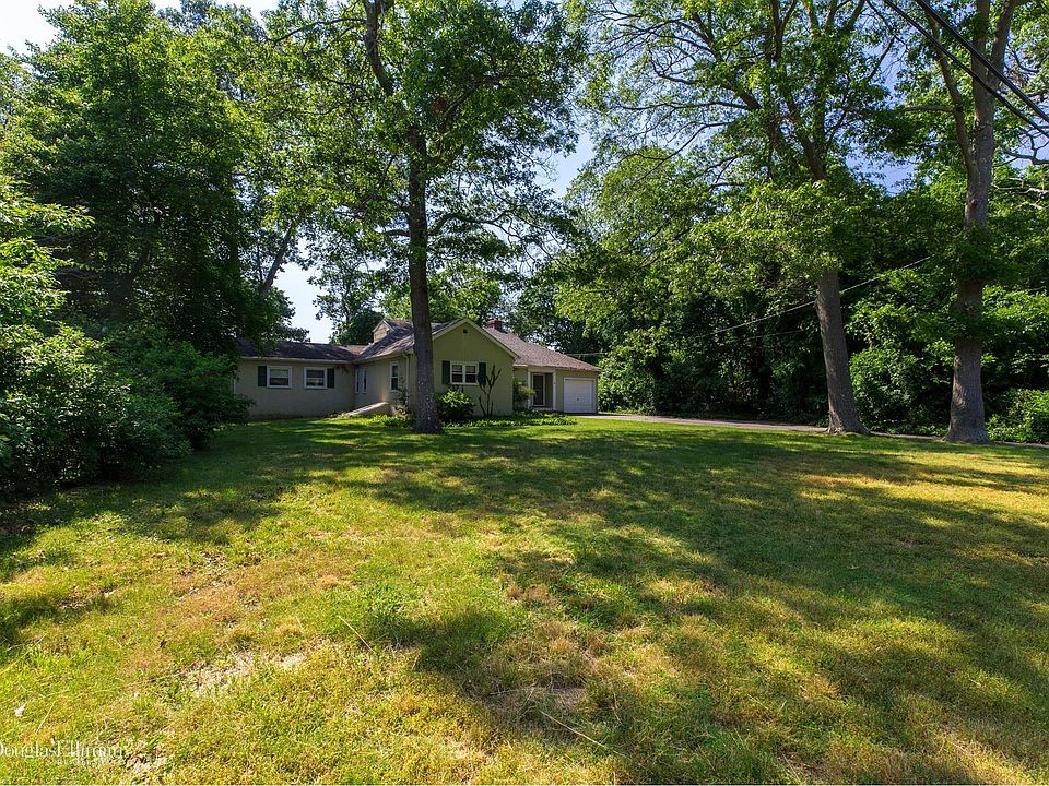 1st image of 44 Van Bomel Blvd