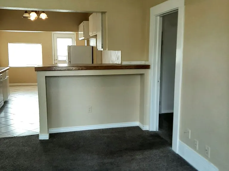 (1600 7th Ave) — Photo 2
