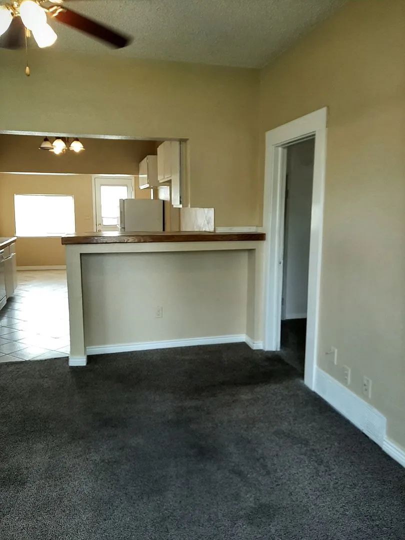 Building Photo - (1600 7th Ave)