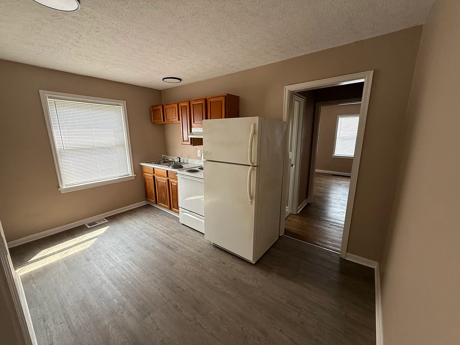 1 bed, 588 sqft, $800 — Photo 4