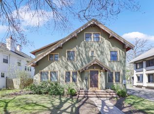 28 S Park Ave, Longmeadow, MA 01106