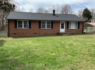 1904 Lynn Rd, Greensboro, NC 27405