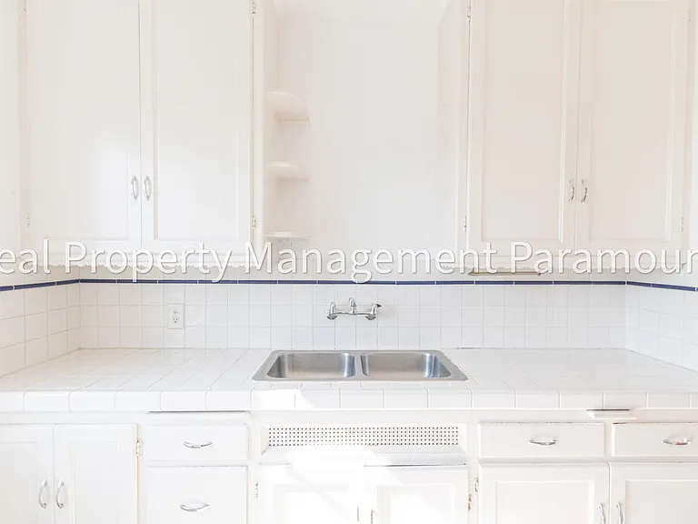 1460 S Orange Grove Ave — Photo 31