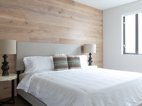 2nd image of 1463 Lombard St APT 403
