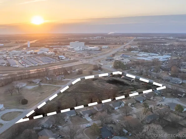 3000 E Houston St, Broken Arrow, OK 74012