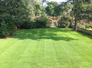 104 Chicago Ave, Clarendon Hills, IL 60514