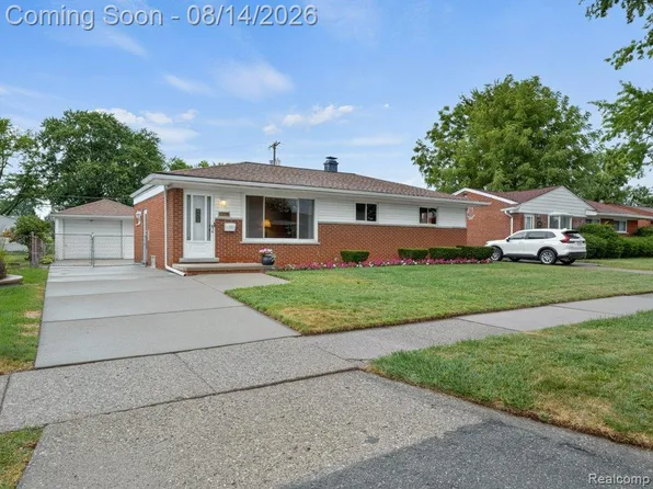4649 Reader Dr, Warren, MI 48092