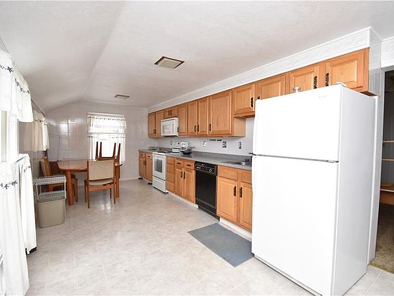 3rd image of 13387 North St
