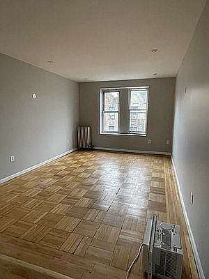 1st image of 662 E 21st St APT D2