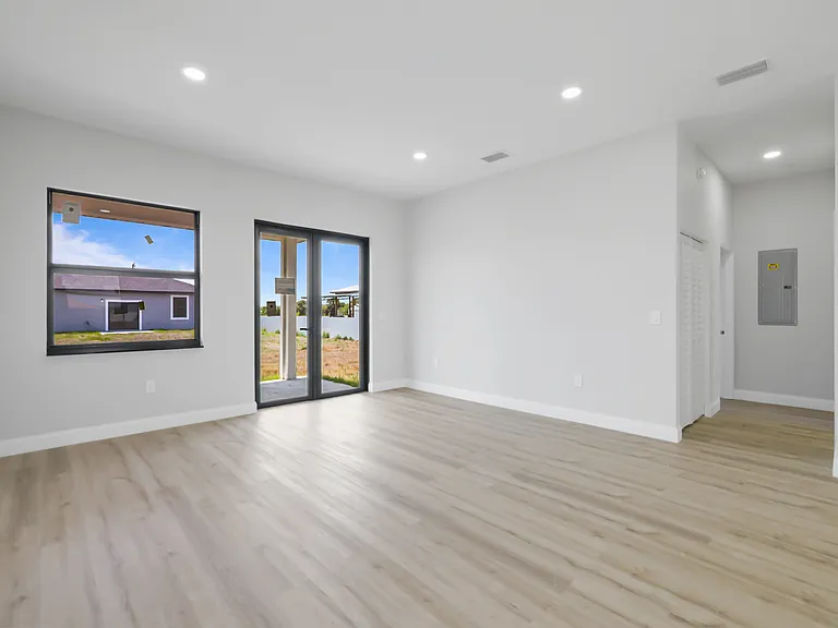 8014 Mangrove Cir — Photo 26