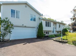 434 Fox Creek Rd, Dieppe, NB E1A7M7