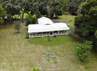 18750 SE 30th St, Morriston, FL 32668