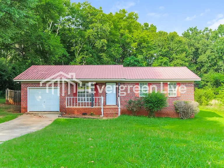 161 Buckingham Cir — Photo 1