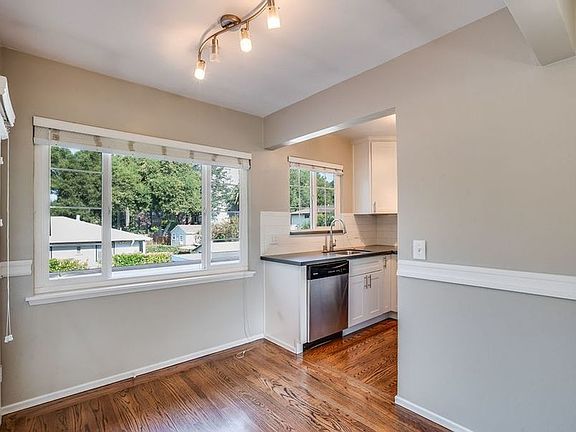 5th image of 169 Alma St