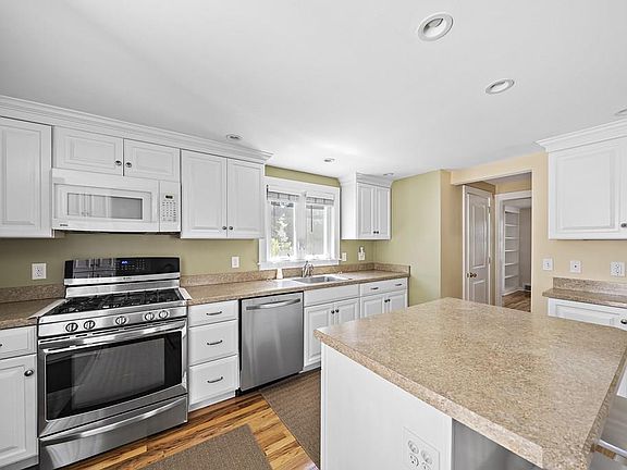 5th image of 6 Hopedale St #6