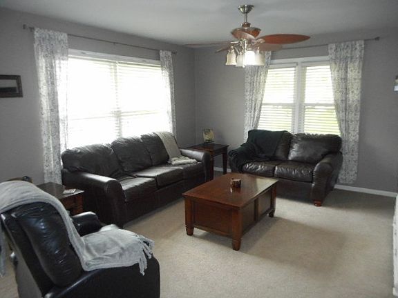 2nd image of 568 Bishop Ave