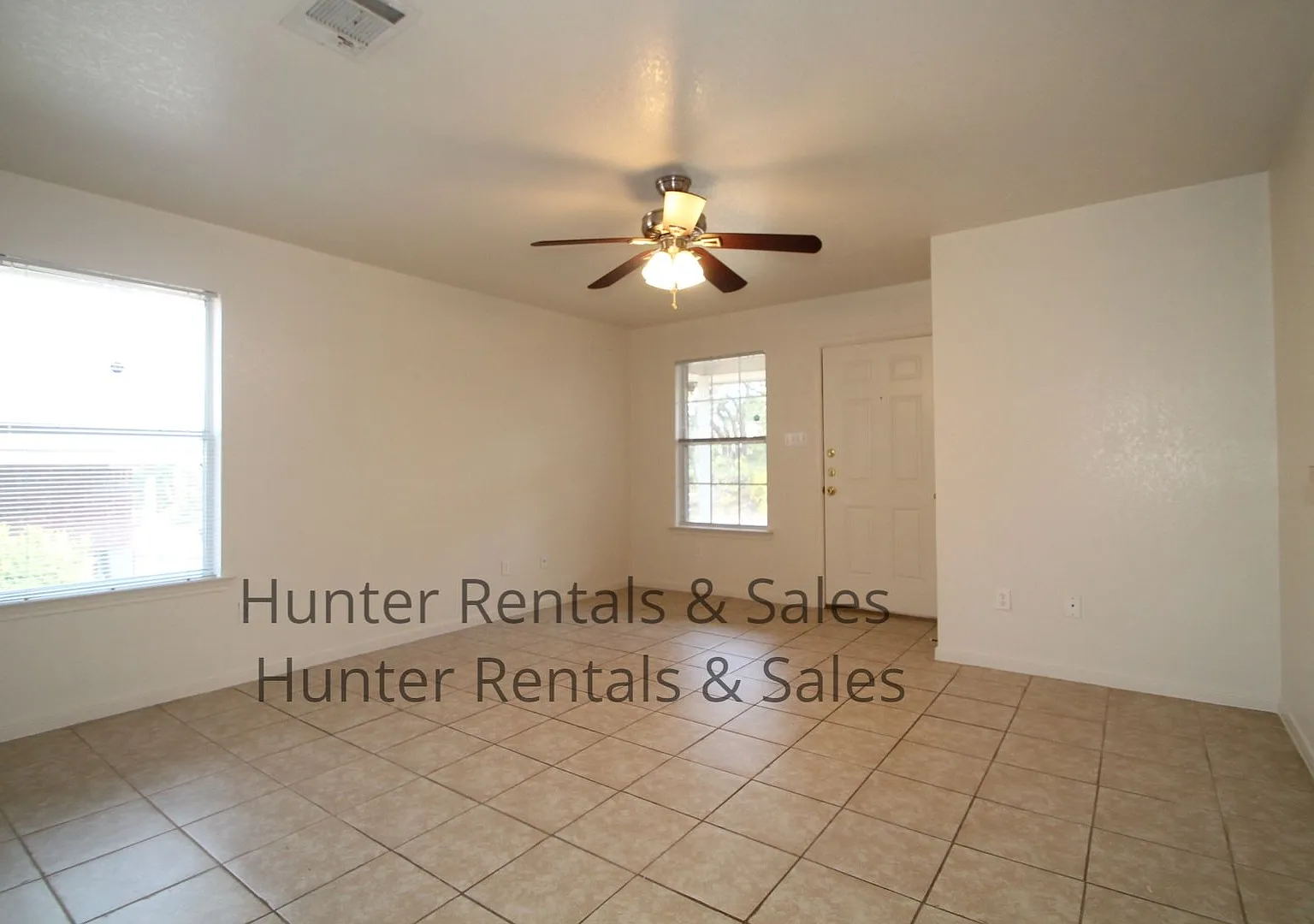 Rent Me! — Photo 3