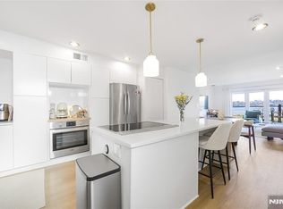 101 State Route 5 APT 204, Edgewater, NJ 07020