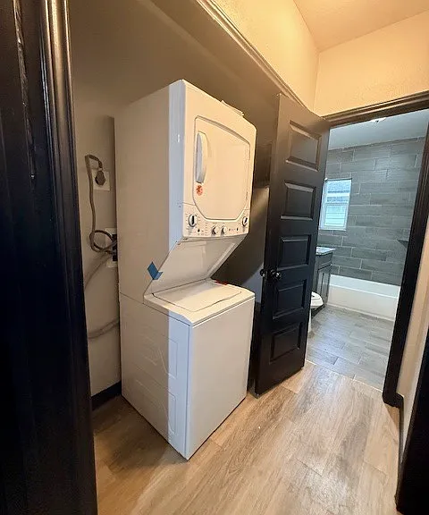 7210 Dahlia St — Photo 104