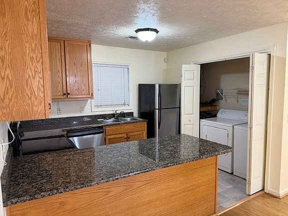 4th image of 449 N Donahue Dr APT C21