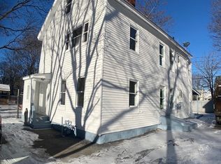 9 Pleasant Ter, Worcester, MA 01609