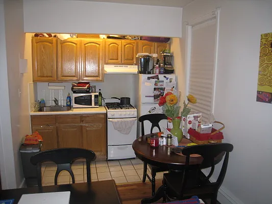 Rented by Alexiou Realty | media 11