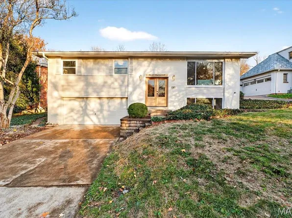 2 Thorncliff Ln, Saint Louis, MO 63122