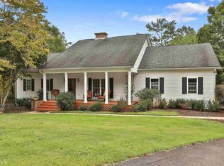 2329 Happy Valley Cir, Newnan, GA 30263