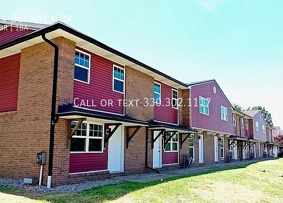 3rd image of 24 Berwyck Dr