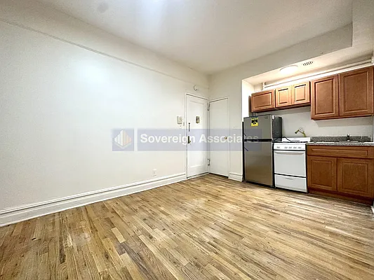 Rented by Sovereign Associates | media 2