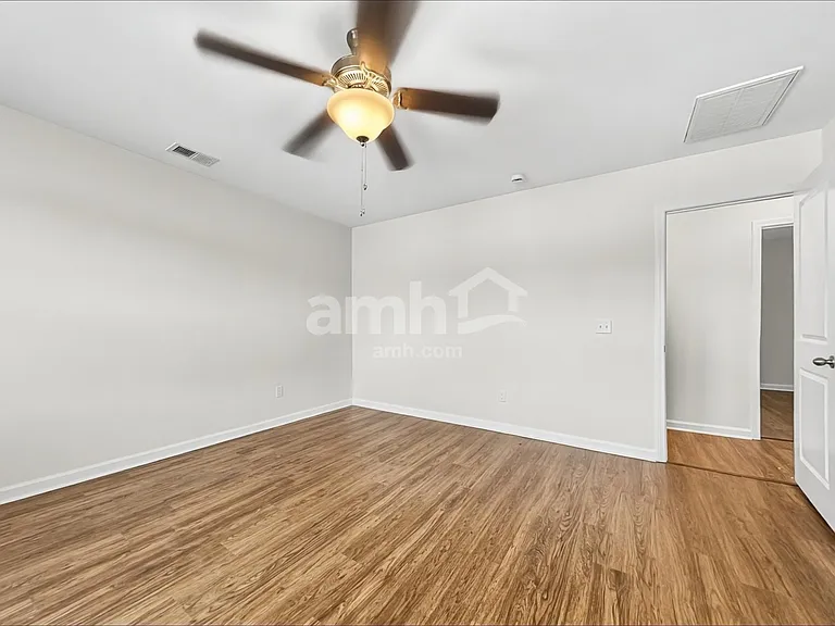 201 Orion Way — Photo 9