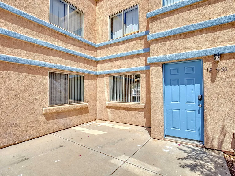 1833 E Water St #2 — Photo 10