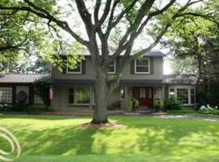 3770 Woodman Dr, Troy, MI