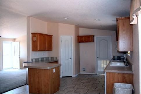 5th image of 884 N Deer Creek Dr