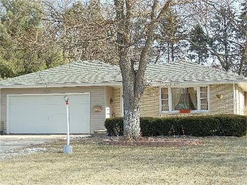 2nd image of 539 N Weston Ave
