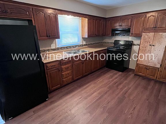 2nd image of 8313 E 104th Ter