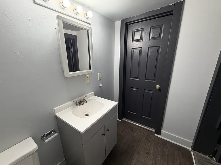 618 Porter St — Photo 5